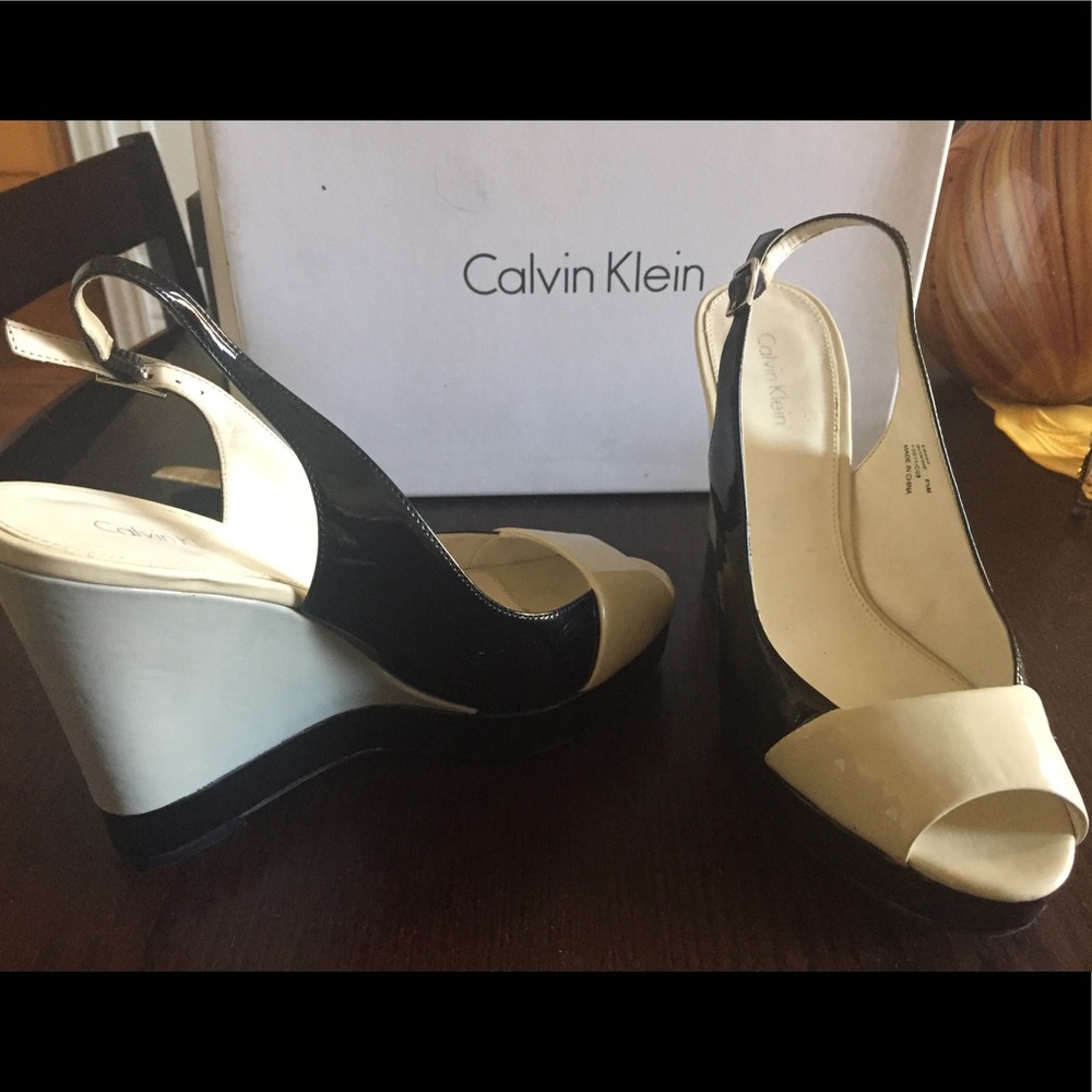 Calvin Klein patent leather shoes size 8.5